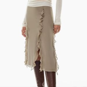 NWOT ARITZIA [WILFRED] [SIZE 4] RAVAL SKIRT IN NOMAD TAUPE 🍂
